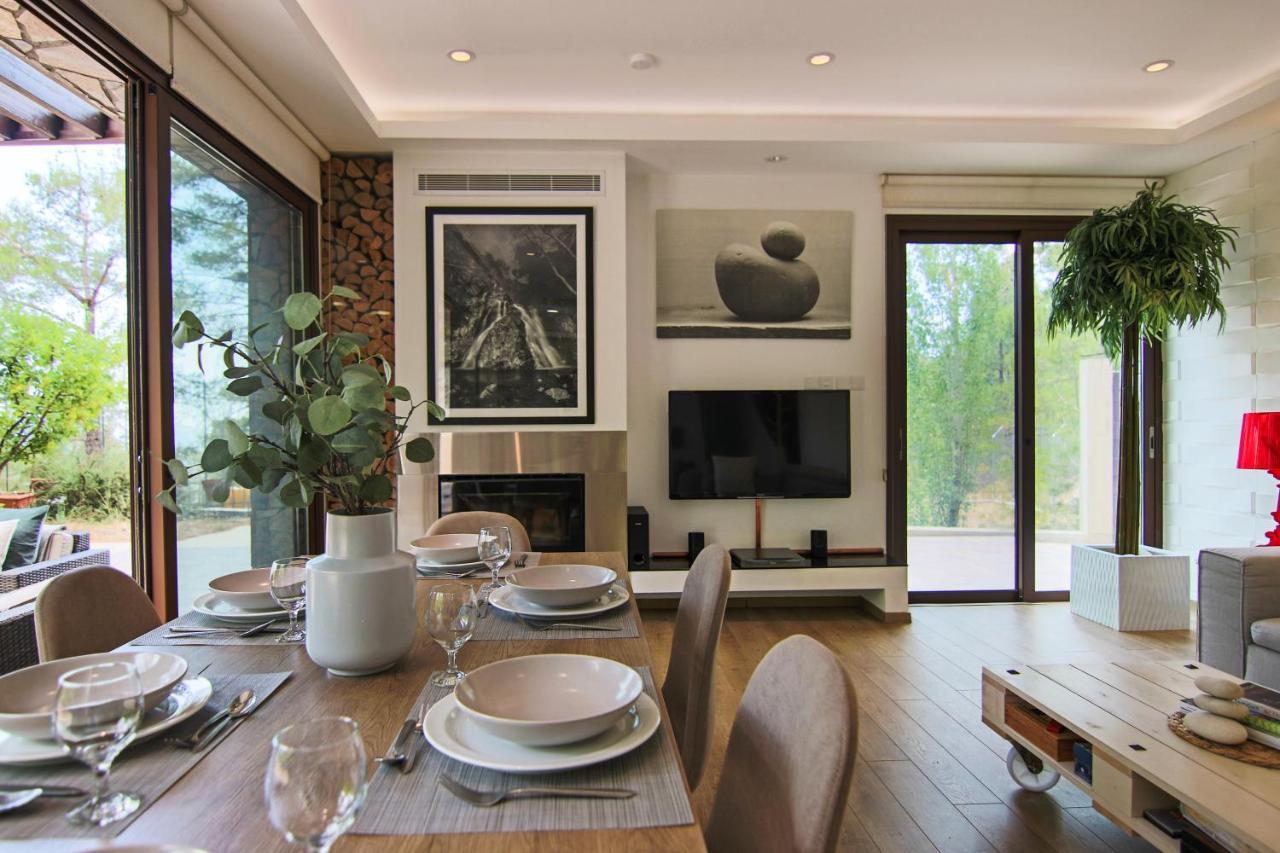 Phaedrus Living: Forest View Luxury Villa Chantara Foini Exterior foto